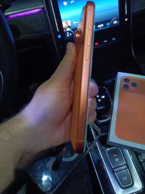 آیفون ۱۷ پرومکس دو سیم باطری ۱۰۰|موبایل|مشهد, هنرور|دیوار