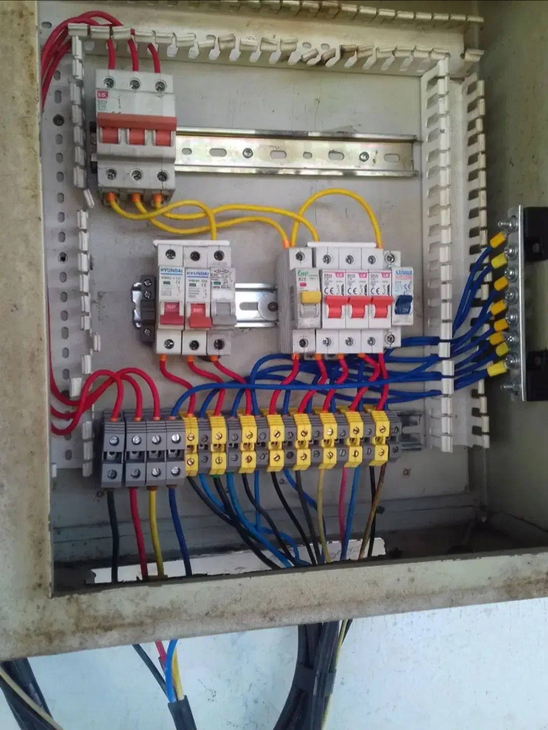 برق صنعتی برقکار لوله کشی جوشکاری رنگکاری نصب کولر|خدمات پیشه و مهارت|بندر کنگان, |دیوار