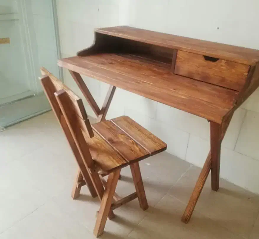 میز تحریر وصندلی|میز تحریر و کامپیوتر|شیراز, گویم|دیوار