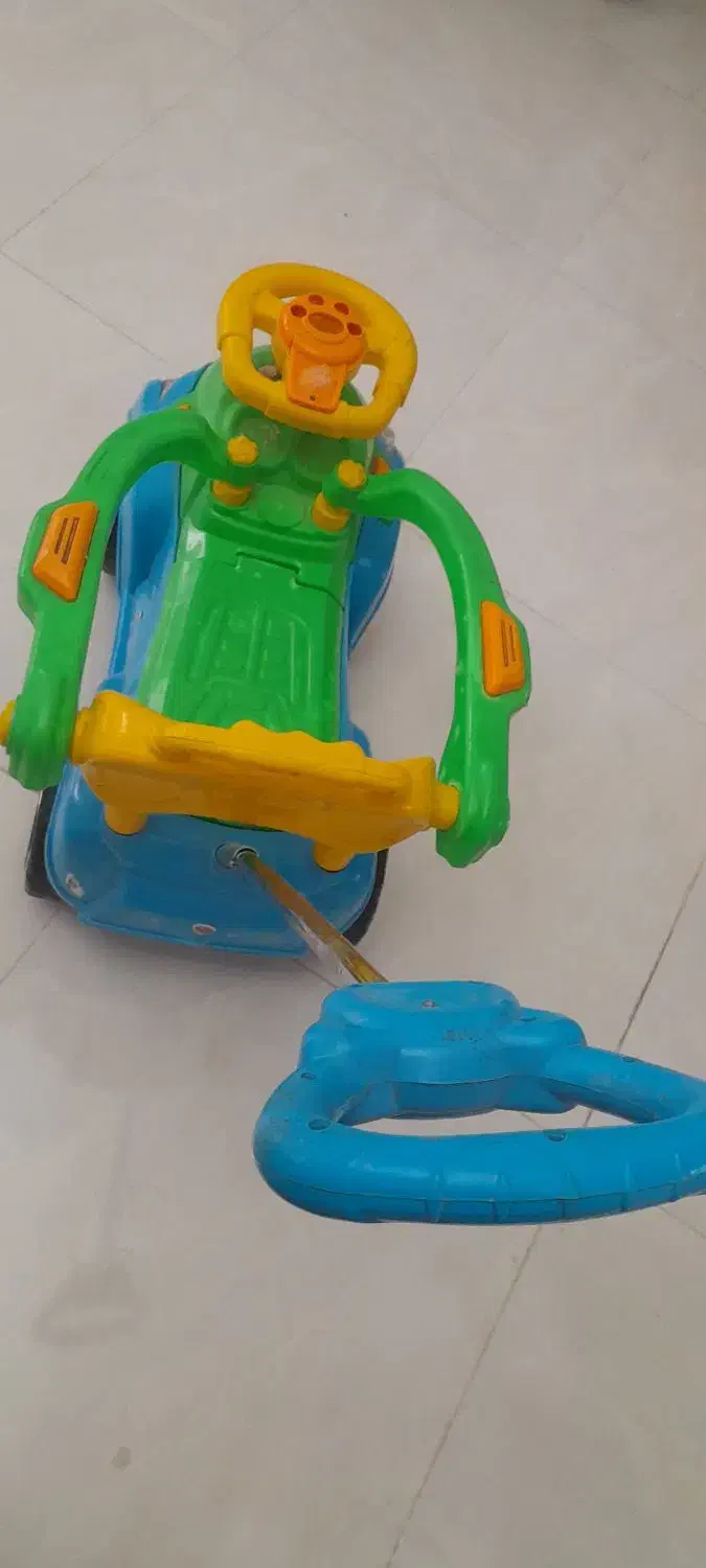 چرخ کودک|اسباببازی بچه|مراغه, |دیوار