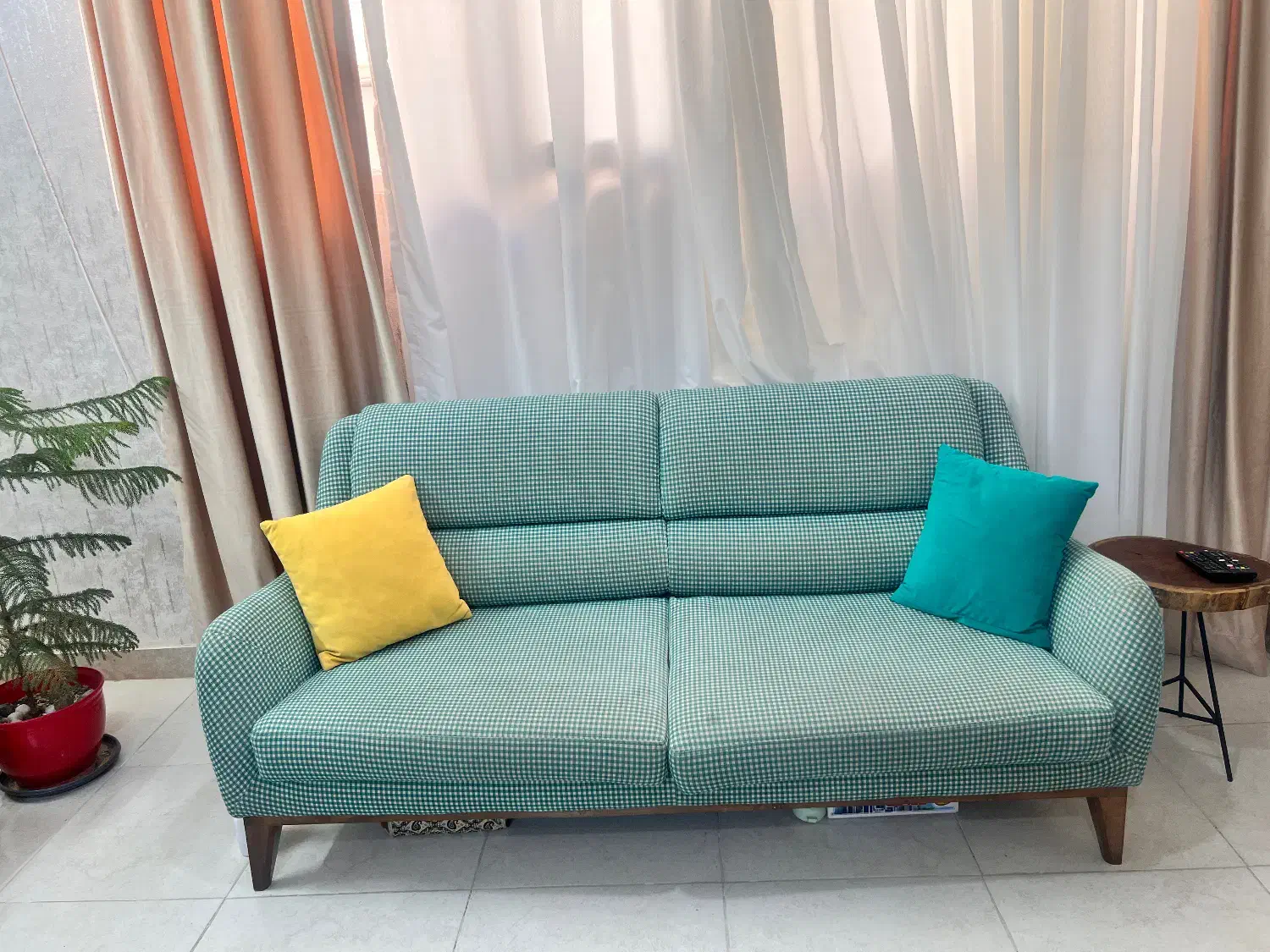 مبل شیک و مدرن فقط ۶میلیون|مبلمان خانگی و میز عسلی|شیراز, درکی|دیوار