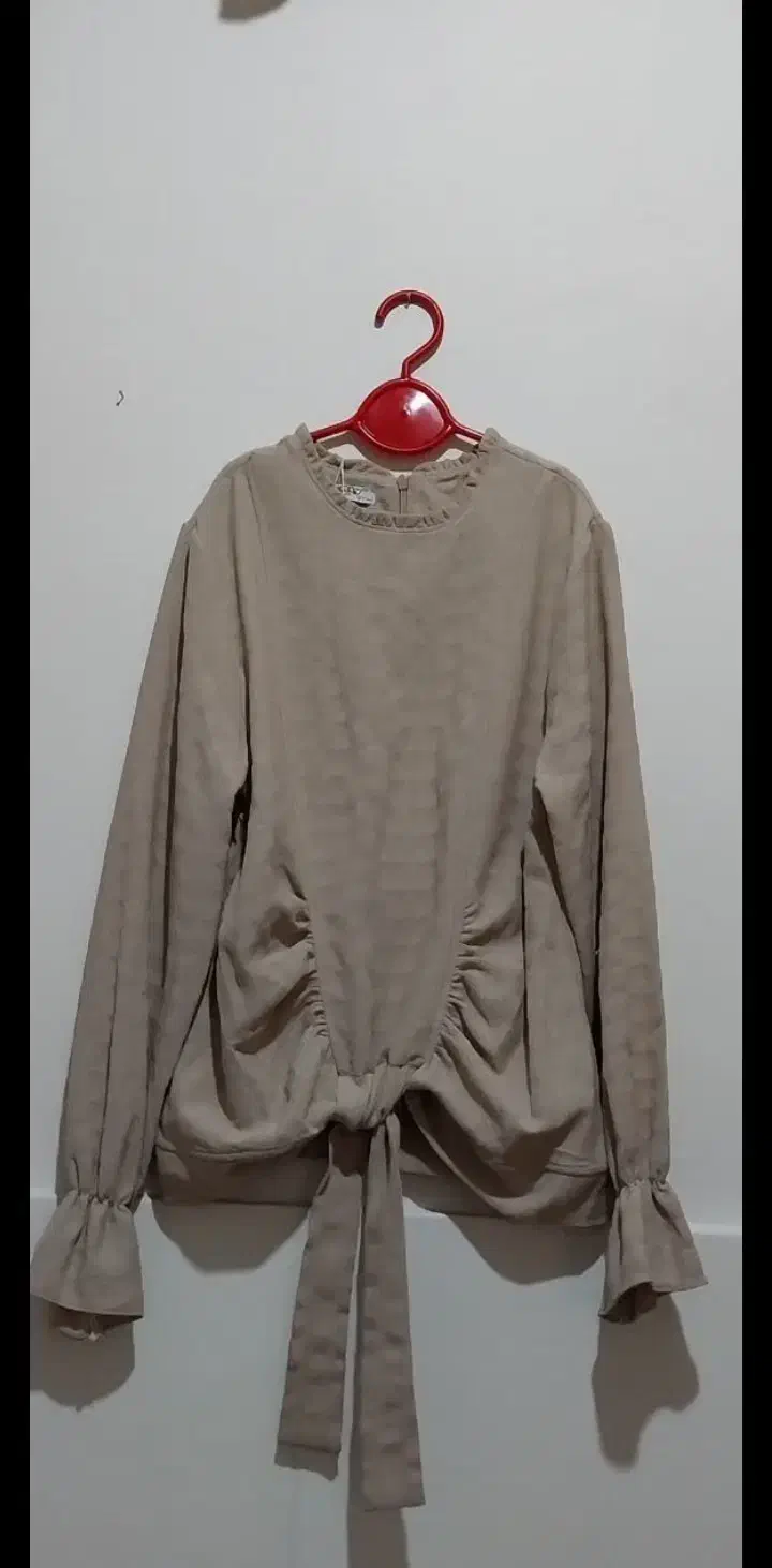 ۲ عدد شومیز و۲ عدد پیراهن دخترانه|کفش و لباس بچه|تهران, شمیران‌نو|دیوار