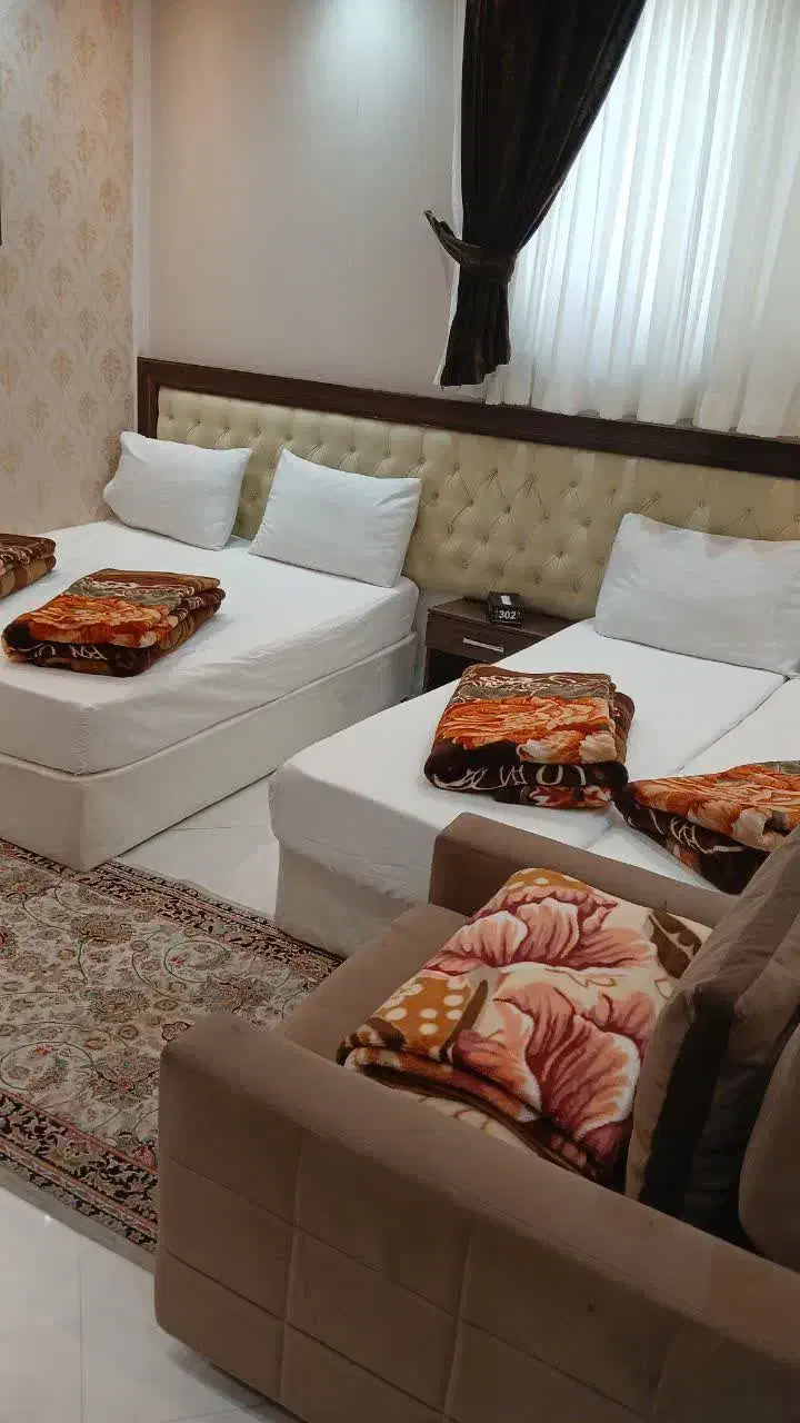 تور مشهد مقدس ویژه آذر ماه|تور و چارتر|قم, هفت تیر|دیوار