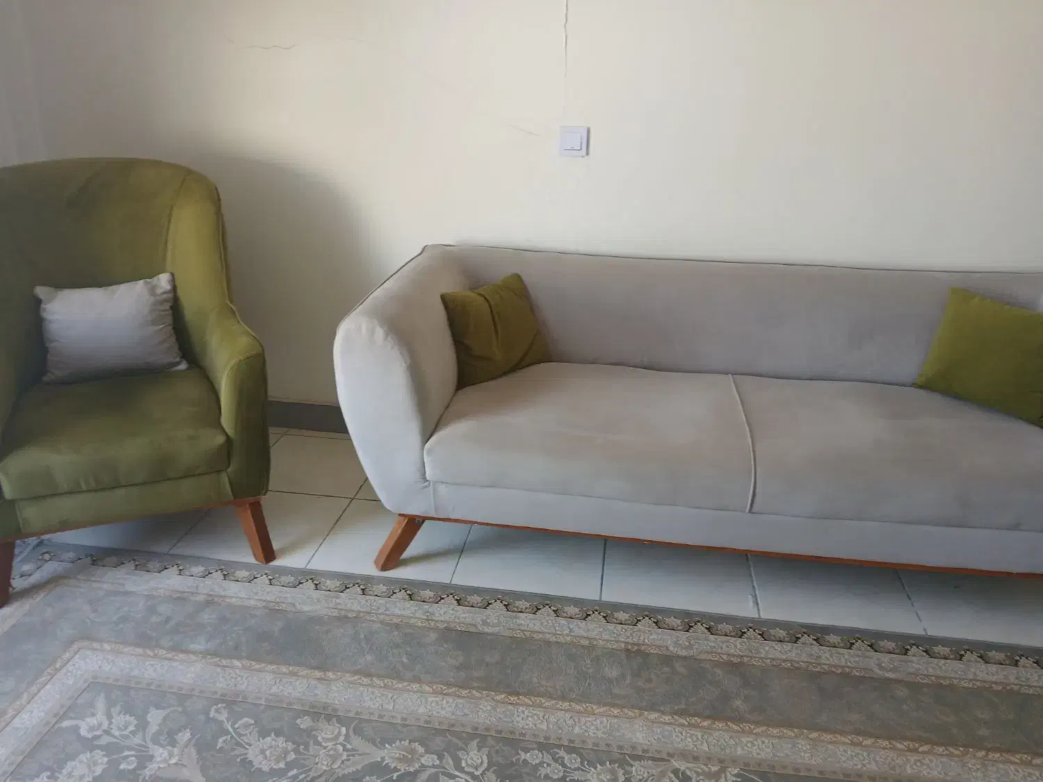 مبل نیم ست ۵ نفره راحتی وجاکفشی و میز تلوزیون ست|مبلمان خانگی و میز عسلی|فردیس, شهرک شهید حسینی|دیوار