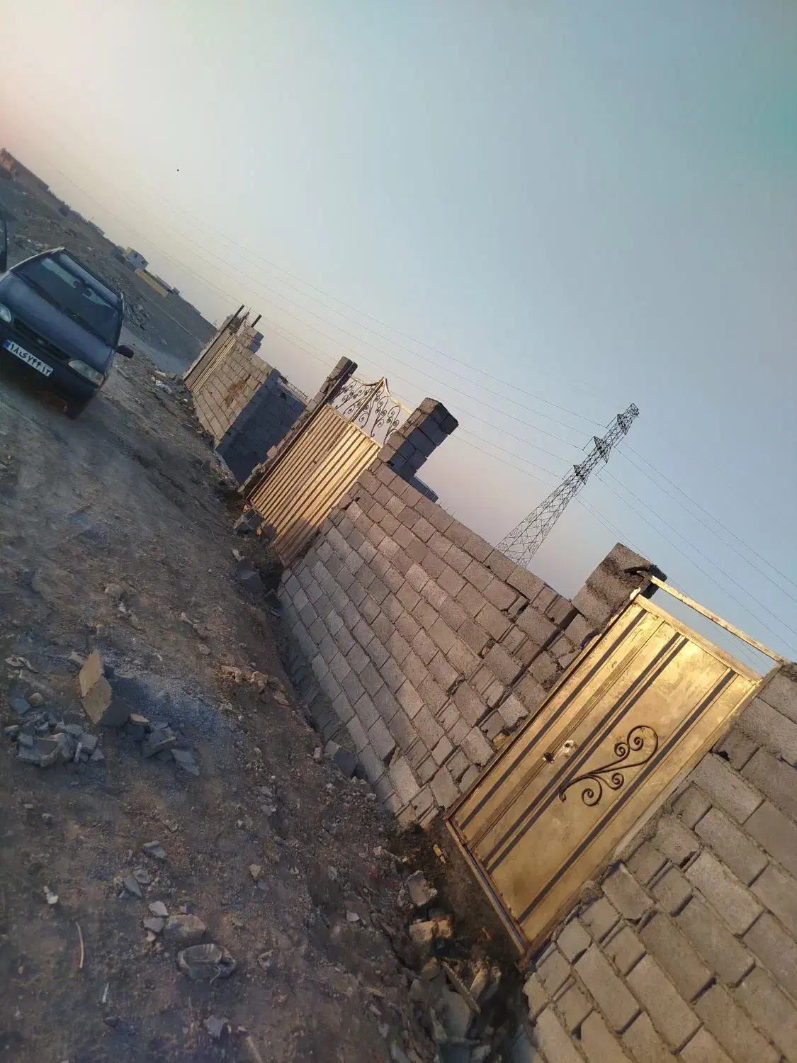 چهاردیواری با در۱۰۰متری ،متری۱ملیون و۴۰۰|فروش زمین و ملک کلنگی|اصفهان, قهجاورستان|دیوار