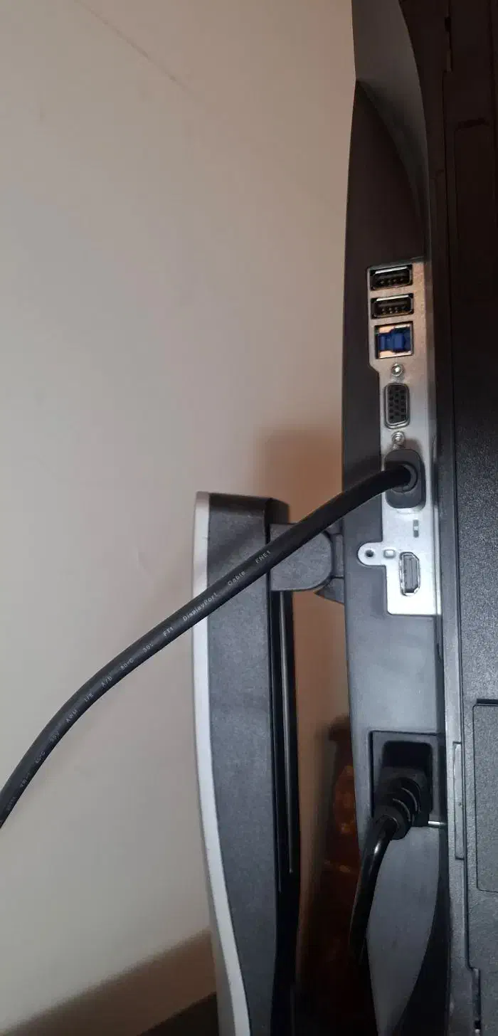 مانیتور ۲۳ اینچ برند دل با پورت hdmi|قطعات و لوازم جانبی رایانه|شیراز, فرهنگ شهر|دیوار