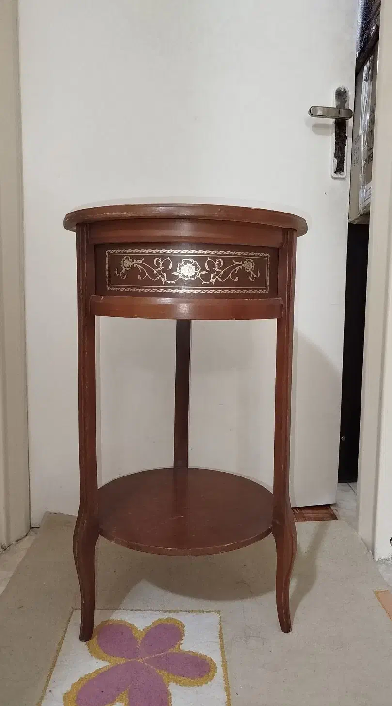 میز گرد چوبی|میز تلفن|تهران, سلسبیل شمالی|دیوار