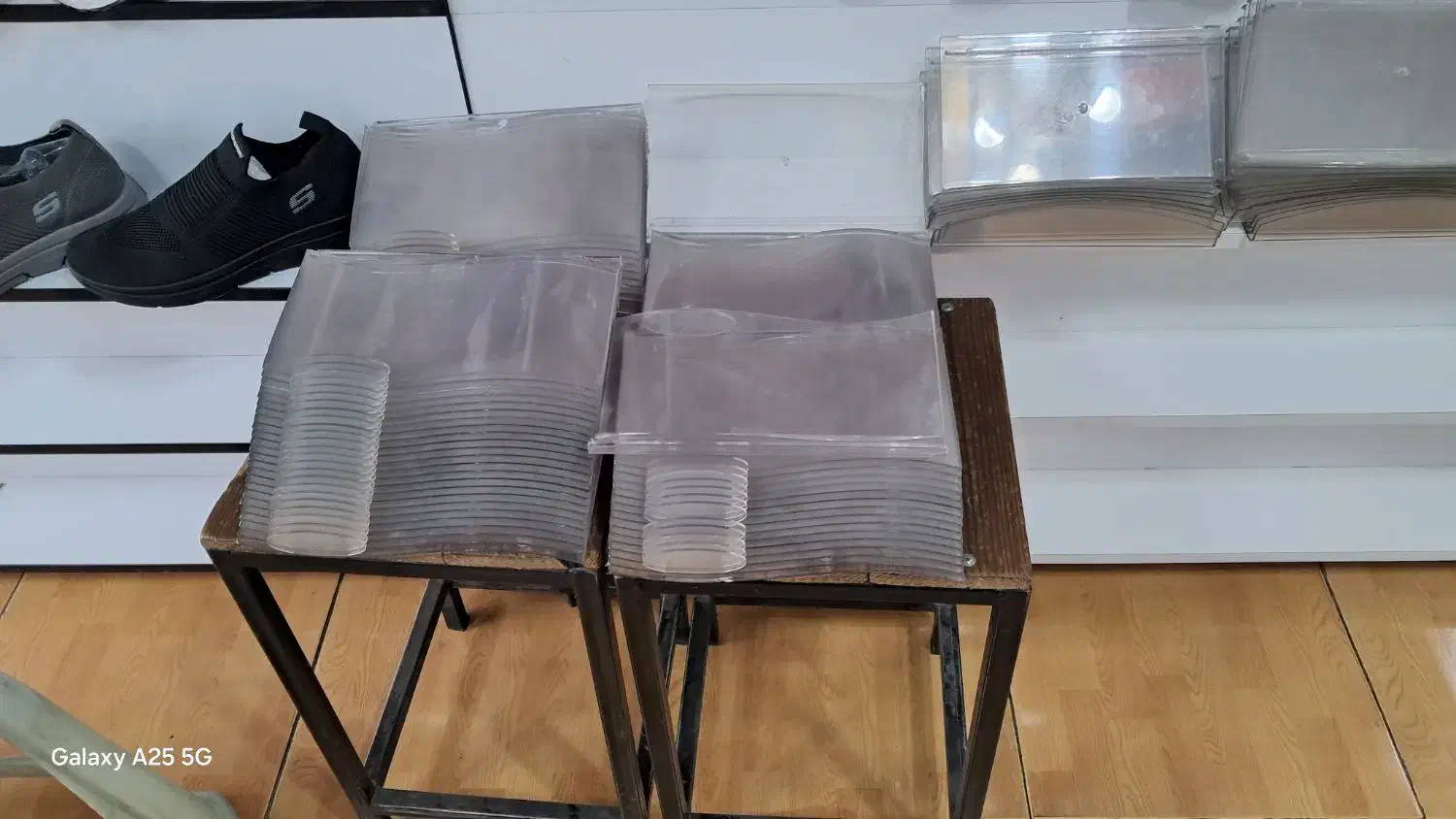 رگال کفش|کیف، کفش، کمربند|اصفهان, دهنو|دیوار