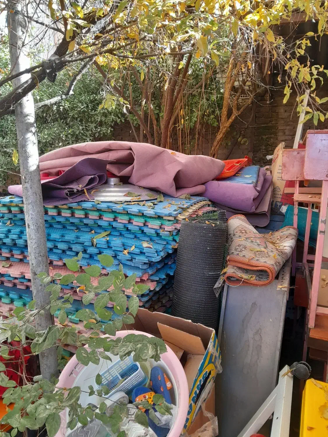 بخاری و تاتمی و میز فلزی بزرگ|حراج|بروجرد, |دیوار