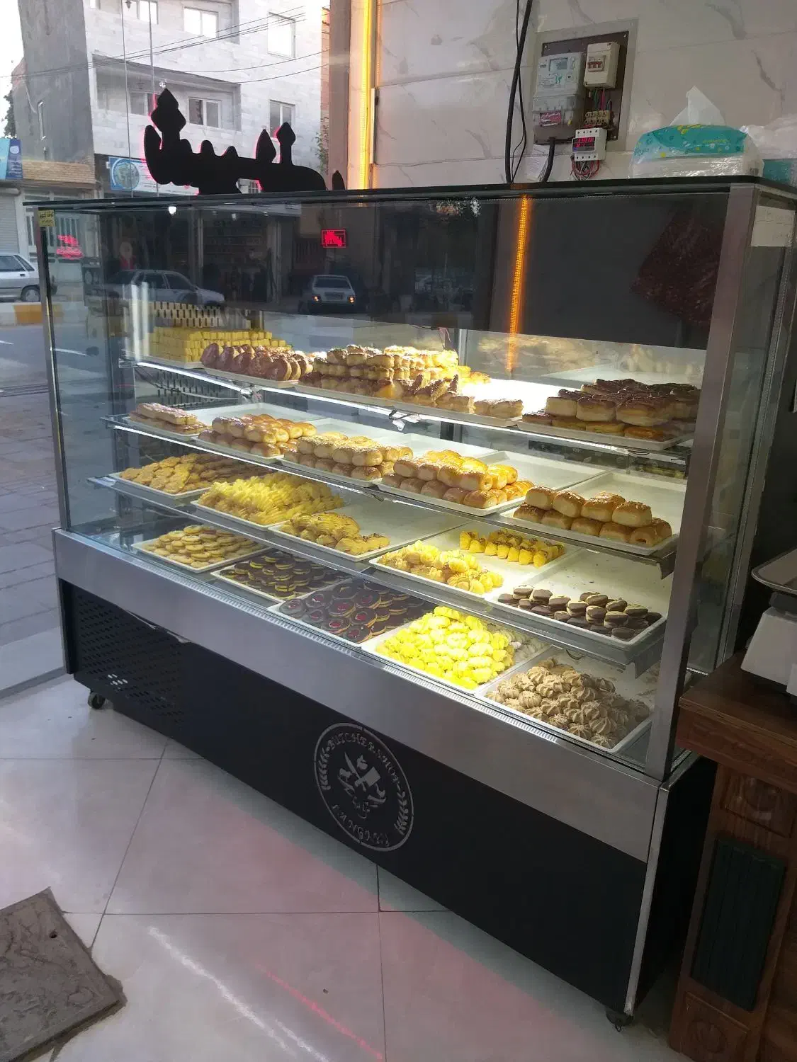 یک عدد یخچال اکواریمی رنگ مشکی|فروشگاه و مغازه|بجنورد, |دیوار