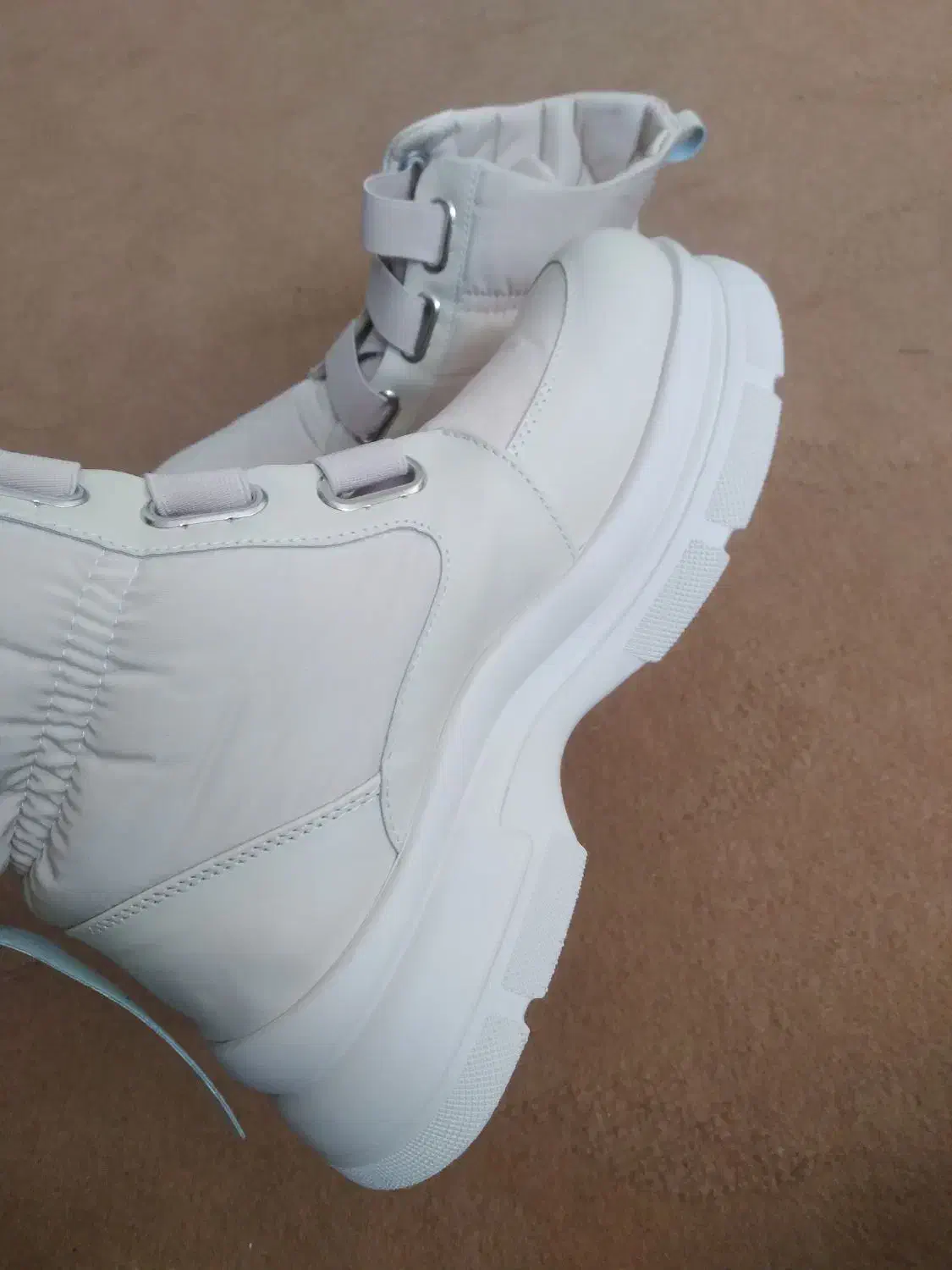 نیم بوت|کیف، کفش، کمربند|ایلام, |دیوار