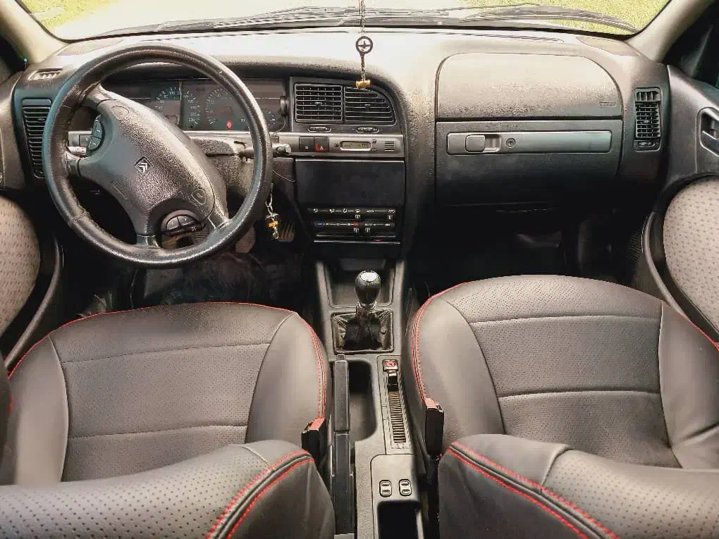 زانتیا مدل ۸۳ .رنگ نقره ایی.بیمه کامل|خودرو سواری و وانت|فومن, |دیوار