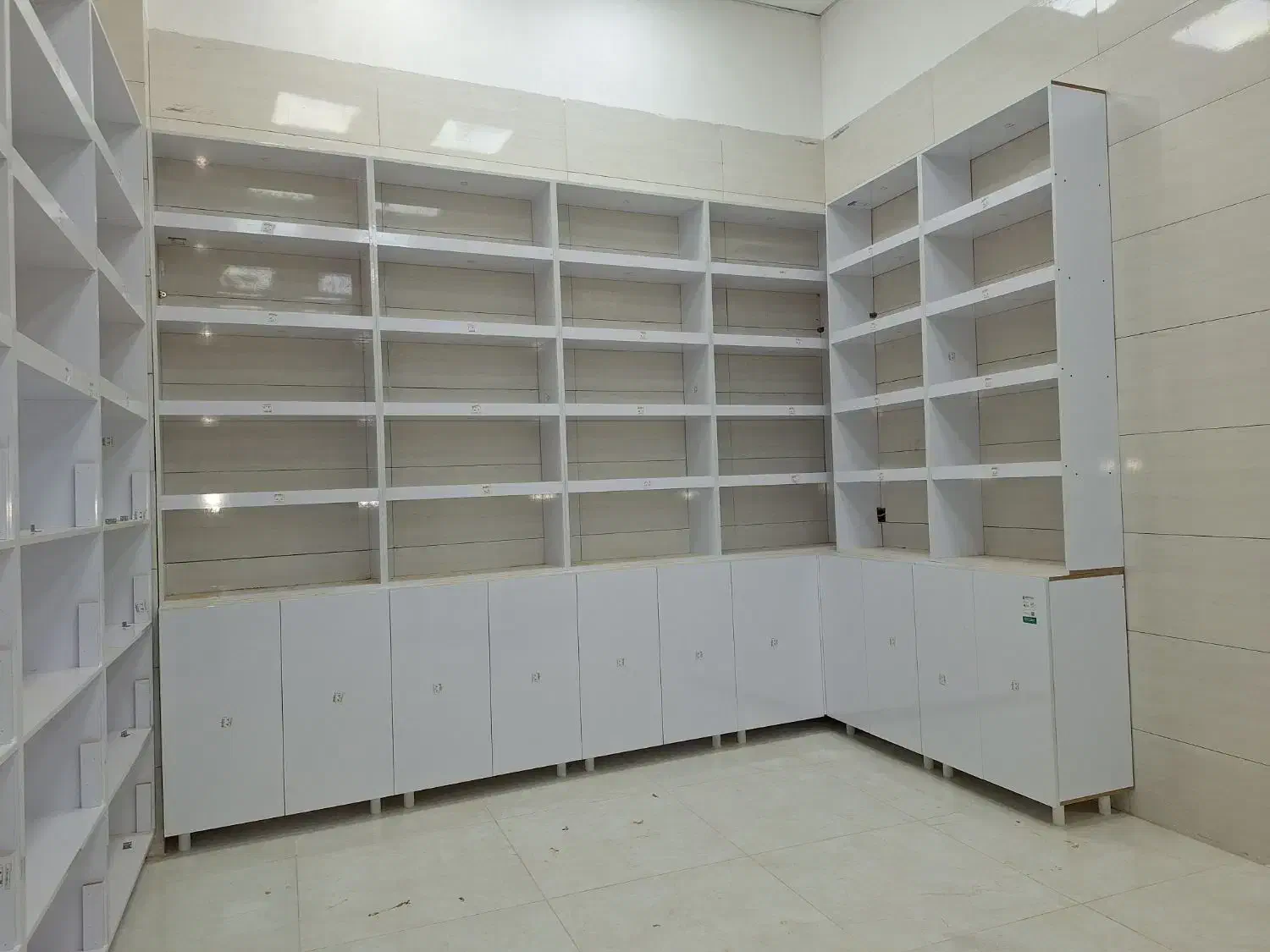 ساخت انواع کمد دیواری و کمد با تخفیف ویژه|جاکفشی، کمد، دراور|کرمان, |دیوار