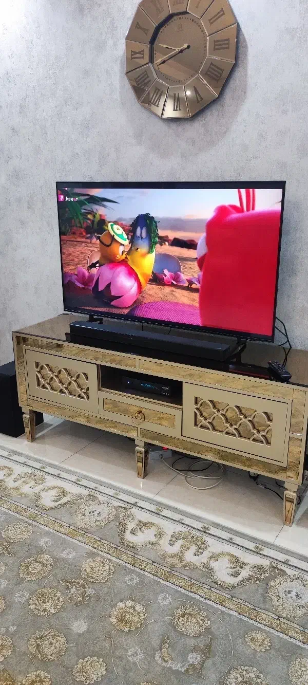 LED سامسونگ BU8000|تلویزیون و پروژکتور|تهران, نازی‌آباد|دیوار