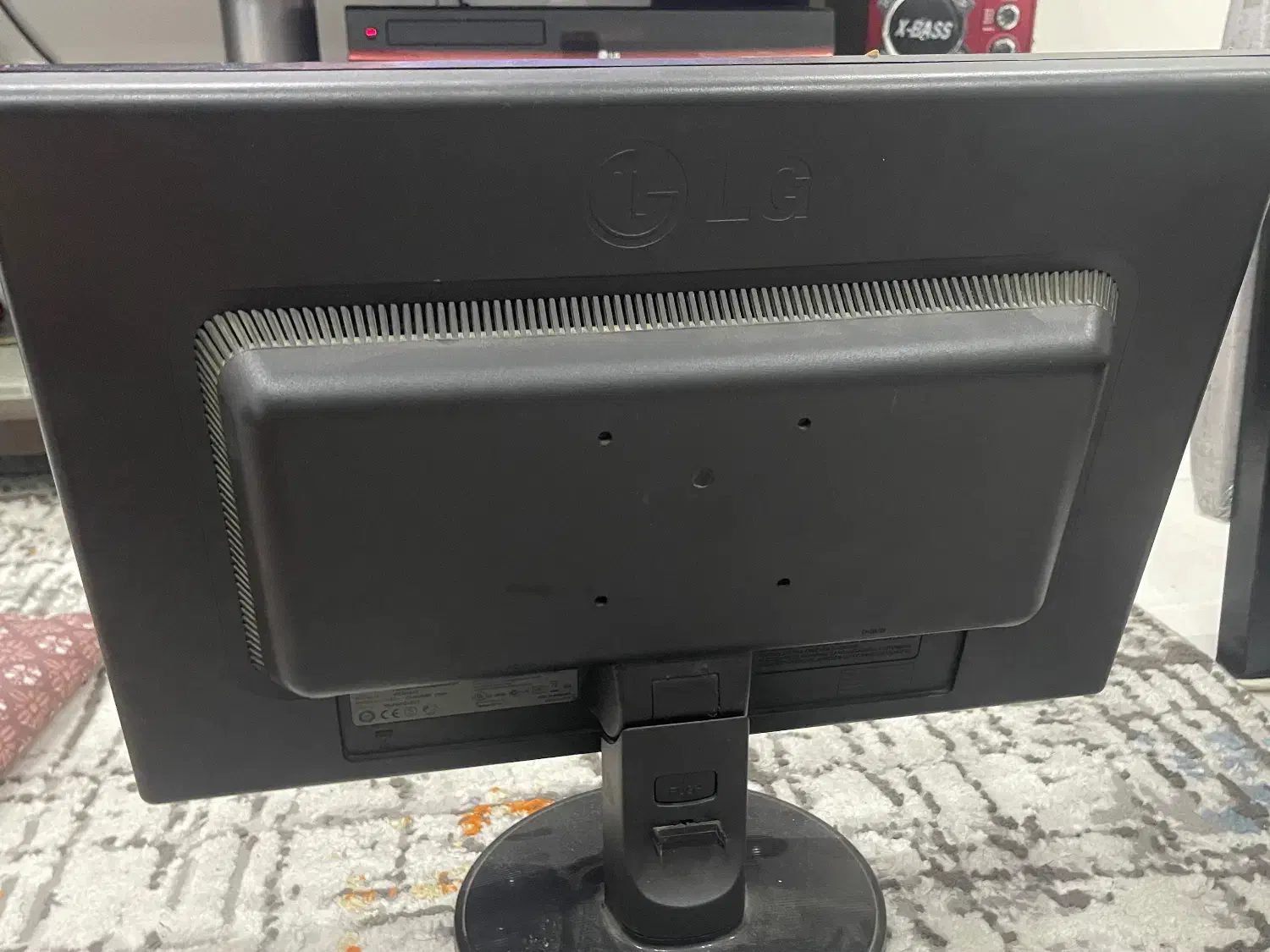 مانیتور ال جی LG|قطعات و لوازم جانبی رایانه|مشهد, جاهد شهر|دیوار