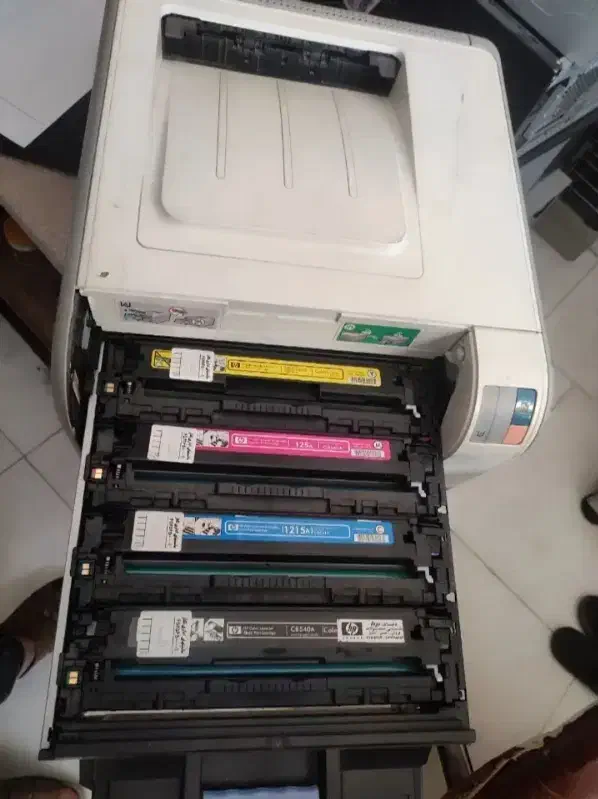 پرینتر لیزری رنگی hp در حد نو بسیار کم کارکرد|پرینتر، اسکنر، کپی، فکس|پرند, فاز ۶|دیوار