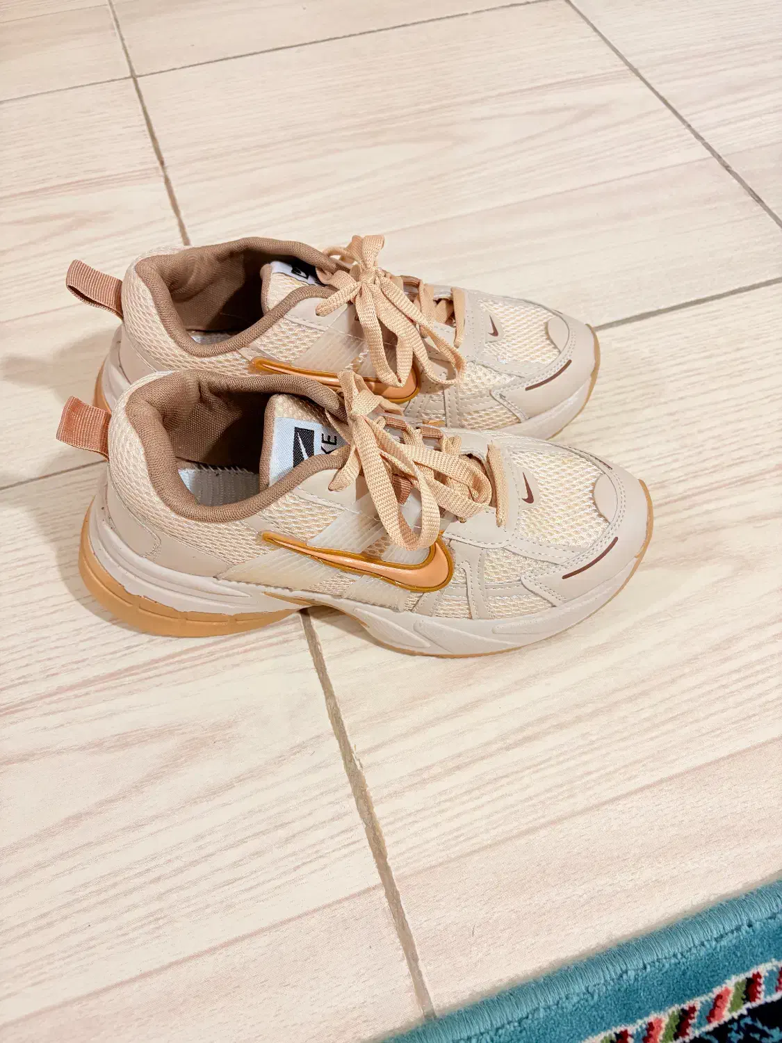 کتونی سایز v2k|کیف، کفش، کمربند|رشت, کوی جام جم|دیوار