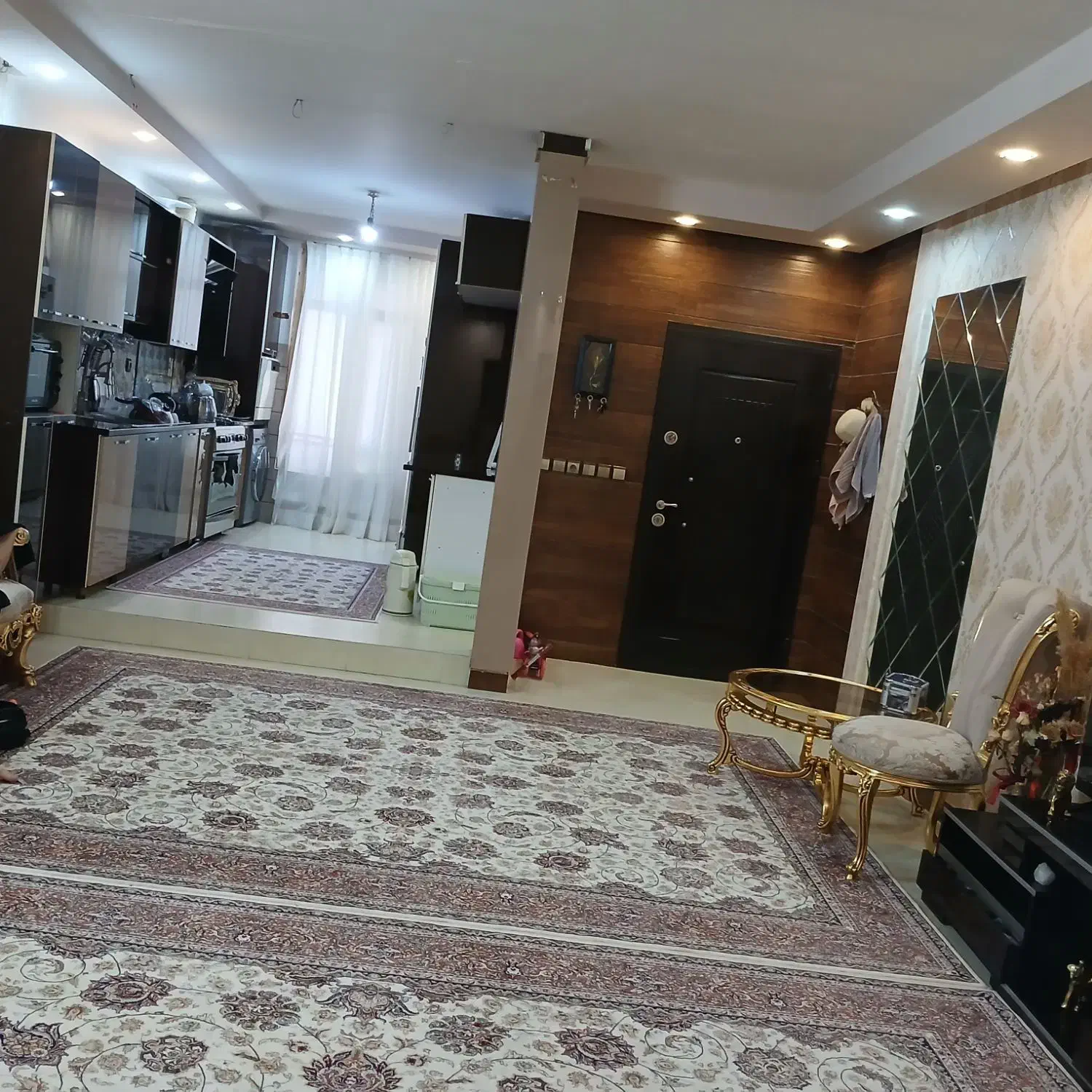 ساختمان ۴ طبقه|فروش آپارتمان|مشهد, شهید آوینی|دیوار