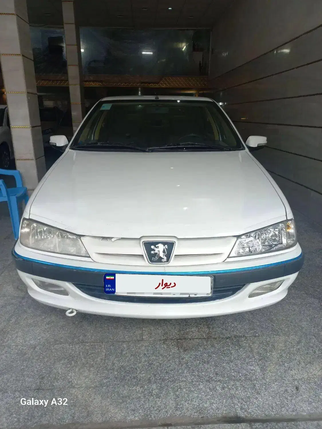 پژو ۹۳ درجه یک|خودرو سواری و وانت|بروجرد, |دیوار