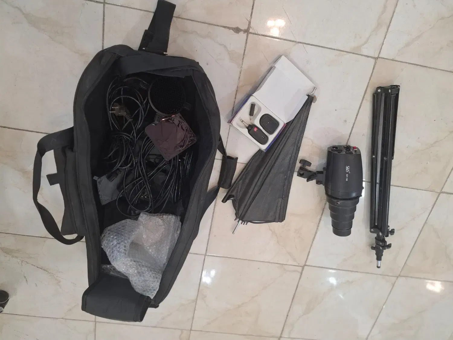 فلشر عکاسی|دوربین عکاسی و فیلم‌برداری|خرم‌آباد, |دیوار