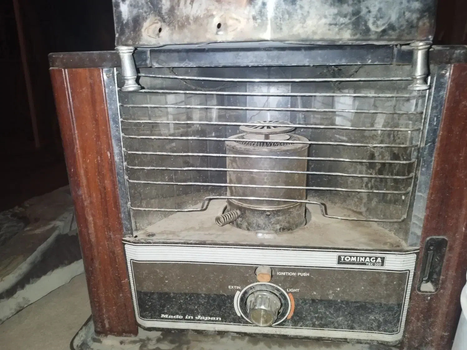 بخاری نفتی قدیمی ژاپنی|بخاری، هیتر، شومینه|زارچ, |دیوار