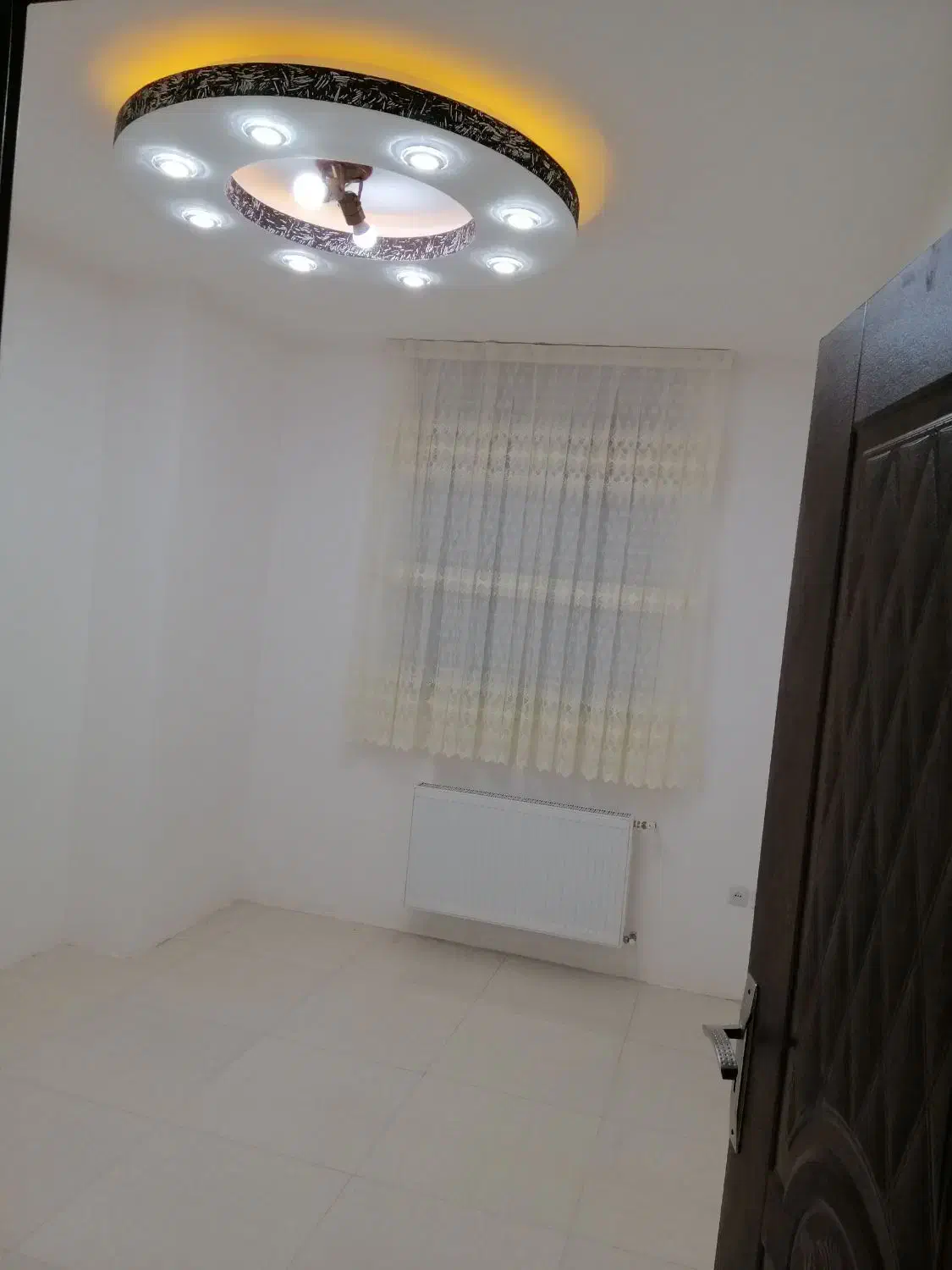 یک واحد اپارتمان|فروش آپارتمان|لنجان, |دیوار