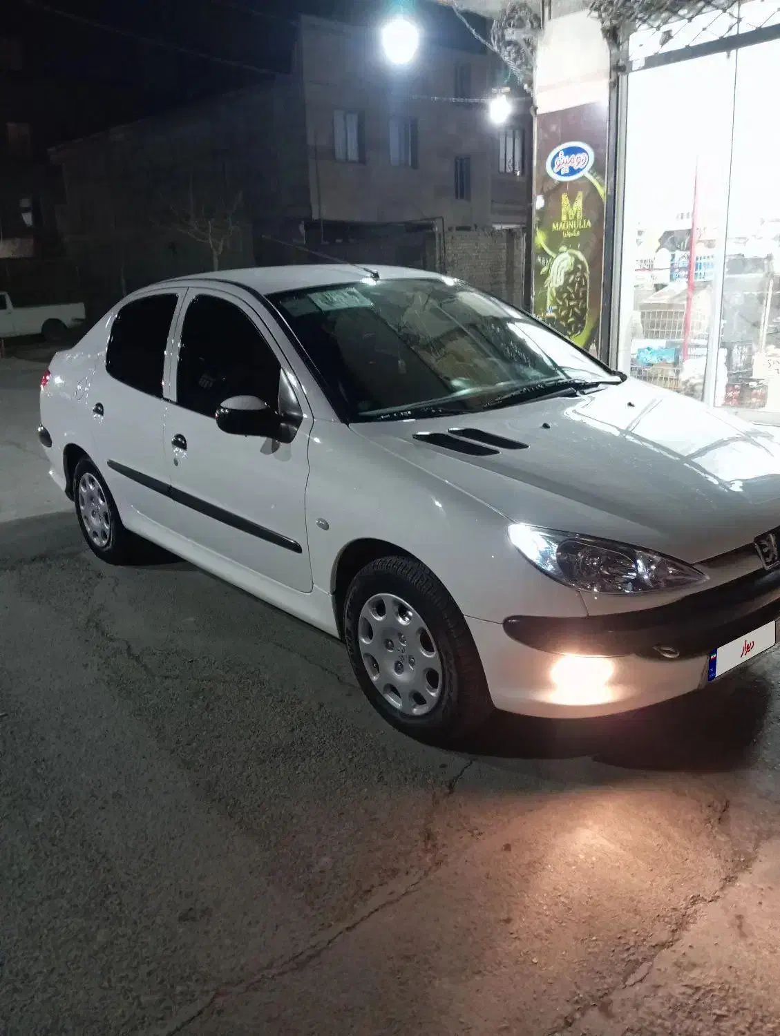 206صندق دارv8مدل 95|خودرو سواری و وانت|شهریار, شهرک بهاران (ویره)|دیوار