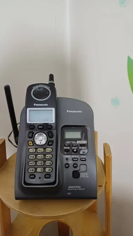 تلفن پاناسونیک پیغام گیر|تلفن رومیزی|تهران, والفجر (افسریه)|دیوار