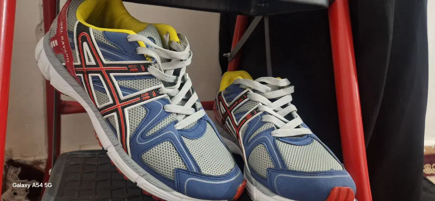 کتونی آسیکس|کیف، کفش، کمربند|شوشتر, |دیوار