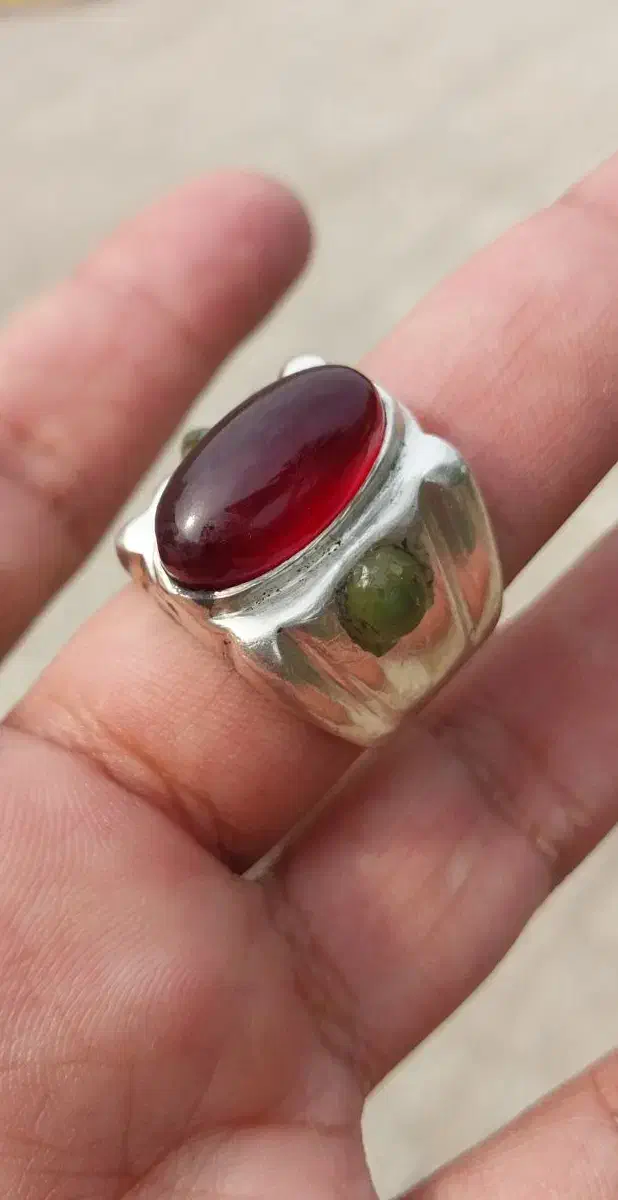 انگشتر نقره قدیمی زبرجد و عقیق|جواهرات|بندرعباس, |دیوار