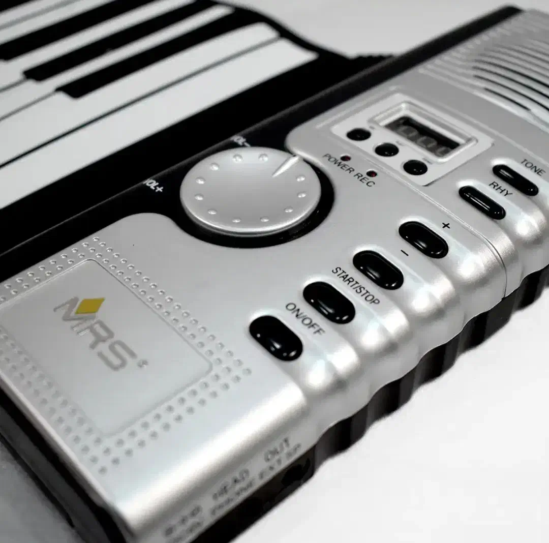 پیانو رولی|پیانو، کیبورد، آکاردئون|اراک, |دیوار