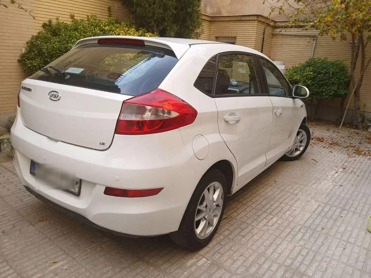 ام وی ام ۳۱۵|خودرو سواری و وانت|اصفهان, علی قلی آقا|دیوار