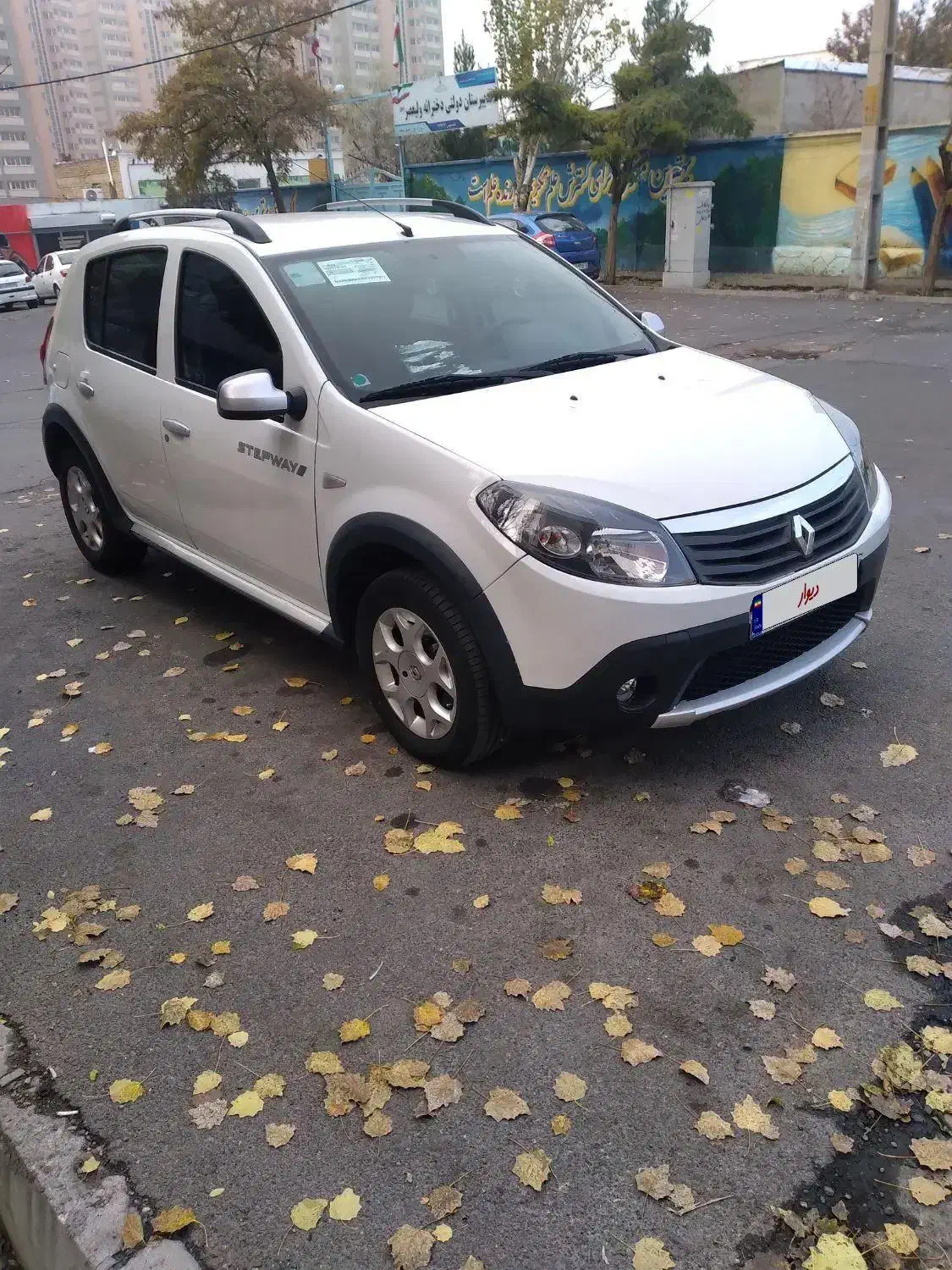 رنو ساندرو استپ وی مدل ۹۵ اتومات بدون رنگ|خودرو سواری و وانت|تبریز, |دیوار