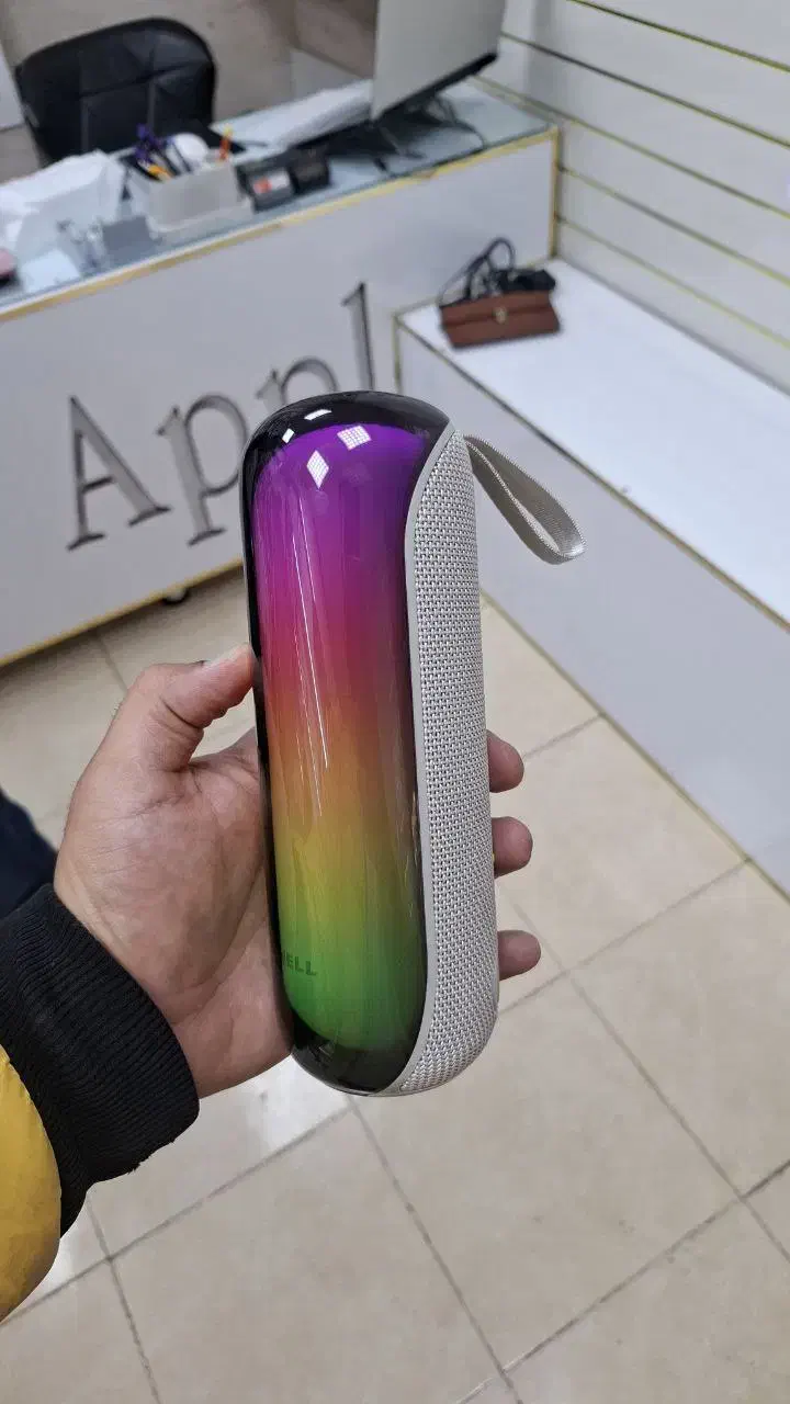 اسپیکر RGB با کیفیت اورجینال مکسول آمریکایی|پخشکننده همراه|همدان, |دیوار