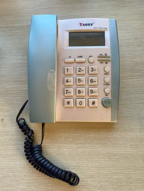 دو دستگاه گوشی تلفن|تلفن رومیزی|اردبیل, |دیوار