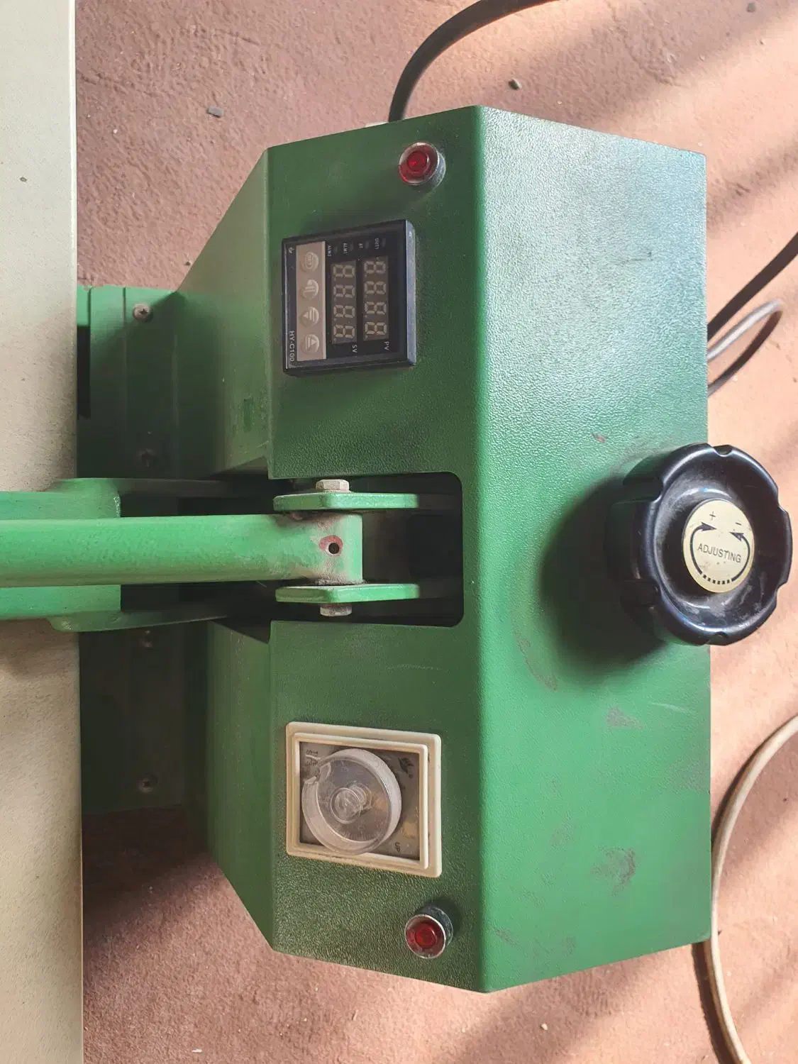 پرس حرارتی ۴۰ در ۶۰ سابلیمیشن برند سیلور|ماشینآلات صنعتی|اصفهان, شهرک کاوه|دیوار