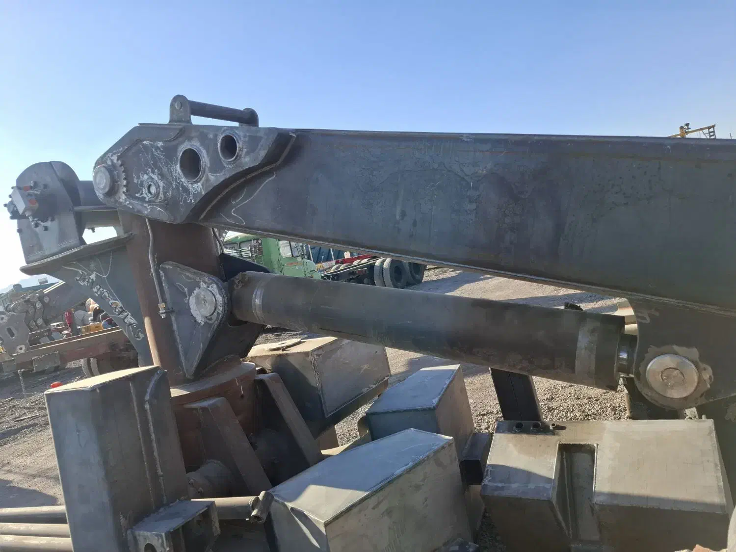 جرثقیل ۱۰ تن اطلس|خودرو سنگین|اصفهان, شهرک صنعتی امیرکبیر (شاپور جدید)|دیوار