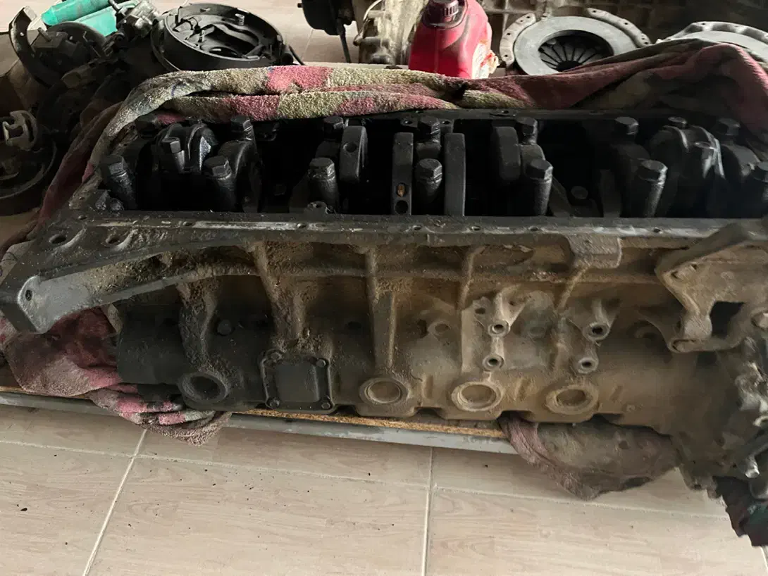 موتور گیربکس y60 پاترول ۶سیلند|قطعات یدکی و لوازم جانبی|شهرضا, |دیوار