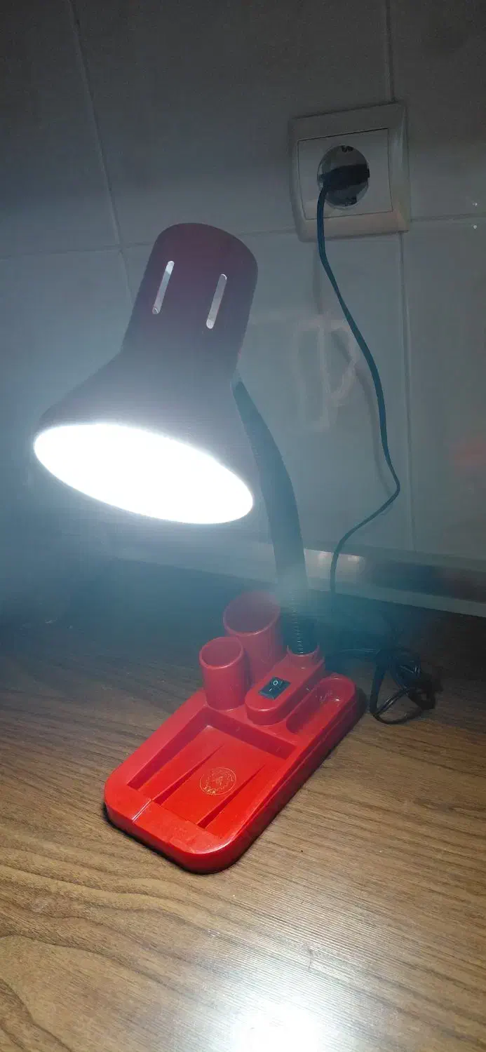 چراغ مطالعه|چراغ خواب و آباژور|بجنورد, |دیوار