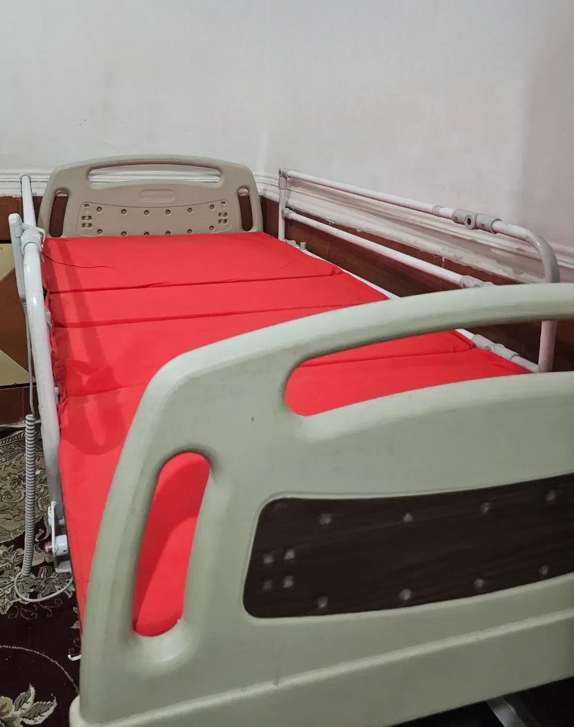 فروش تخت بیمارستانی سه شکن برقی|پزشکی|اهواز, فتح|دیوار