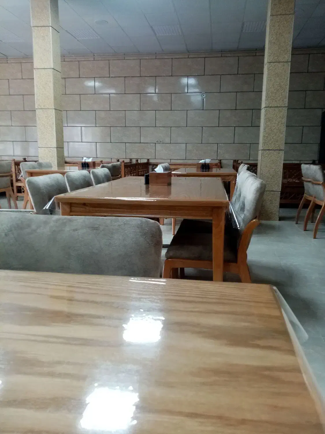 استخدام نیروی خانم در رستوران|استخدام خدمات فروشگاه و رستوران|لالجین, |دیوار