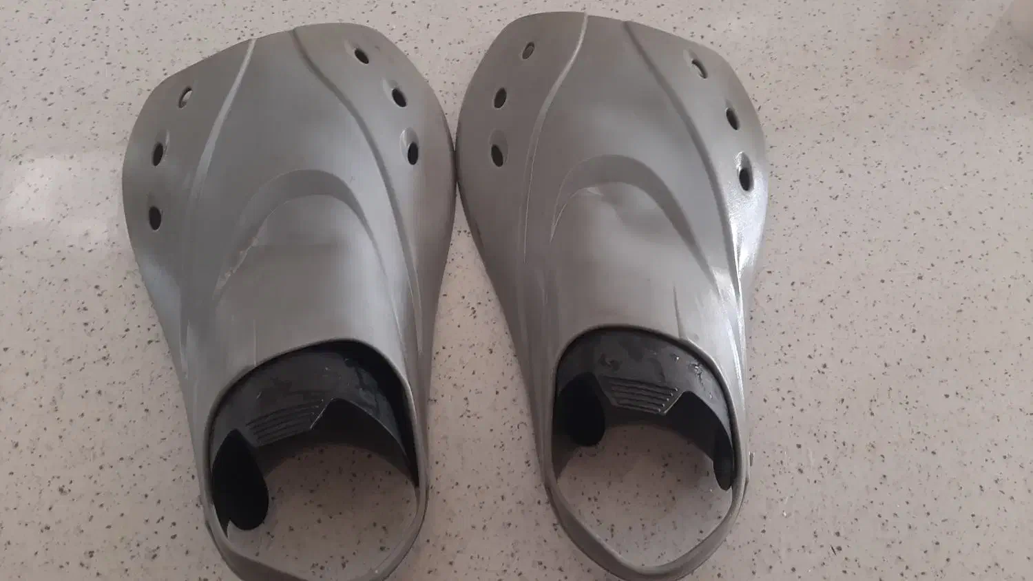 فین شناوآموزش شنا|غواصی و ورزش‌های آبی|کرمانشاه, |دیوار