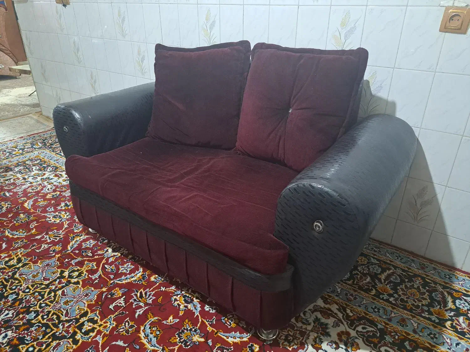 مبل|مبلمان خانگی و میز عسلی|شیروان (خراسان), |دیوار