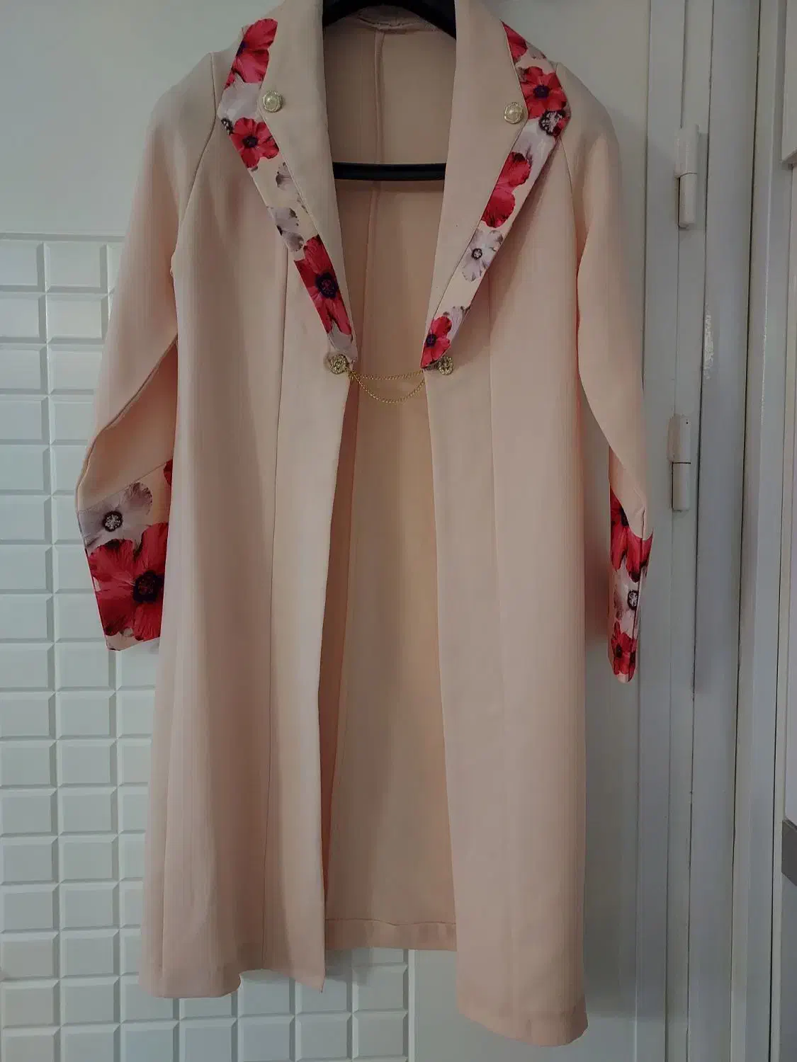 مانتوهای شیک وتمیز باقیمت باور نکردنی|لباس|شاهینشهر, دکتر حسابی|دیوار