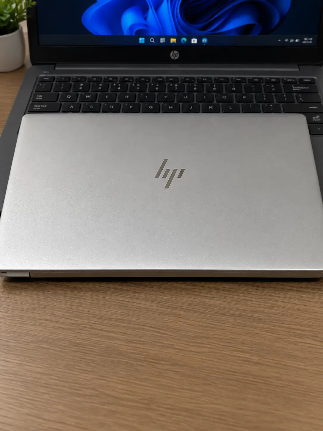 لپتاپ استوک اروپایی Hp لمسی بدنه فلز/نمایشگرips|رایانه همراه|تهران, میرداماد|دیوار
