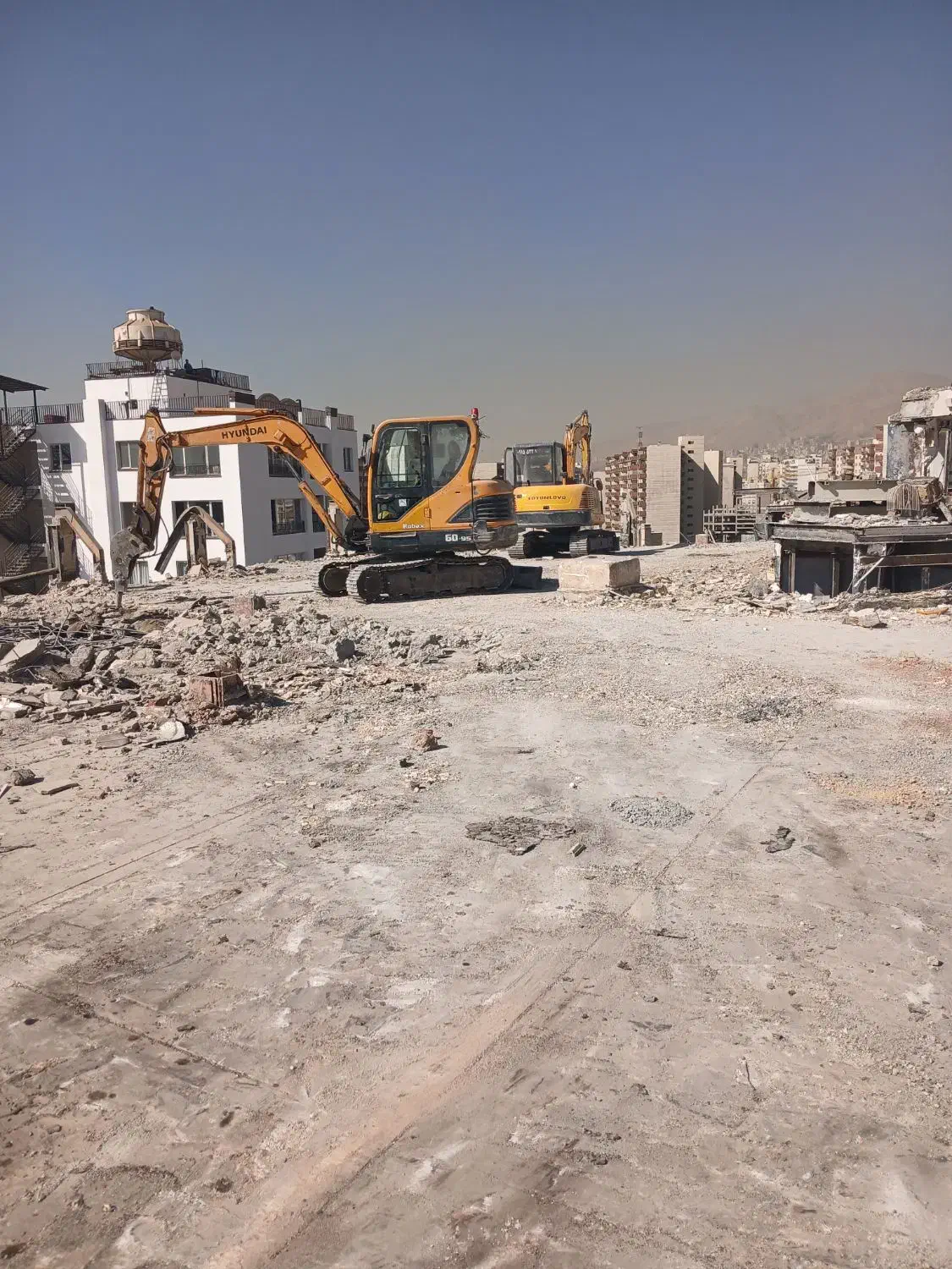 انجام خاکبرداری وکانالکنی وپیکور مینی بیل|خدمات حمل و نقل|تهران, اوقاف|دیوار