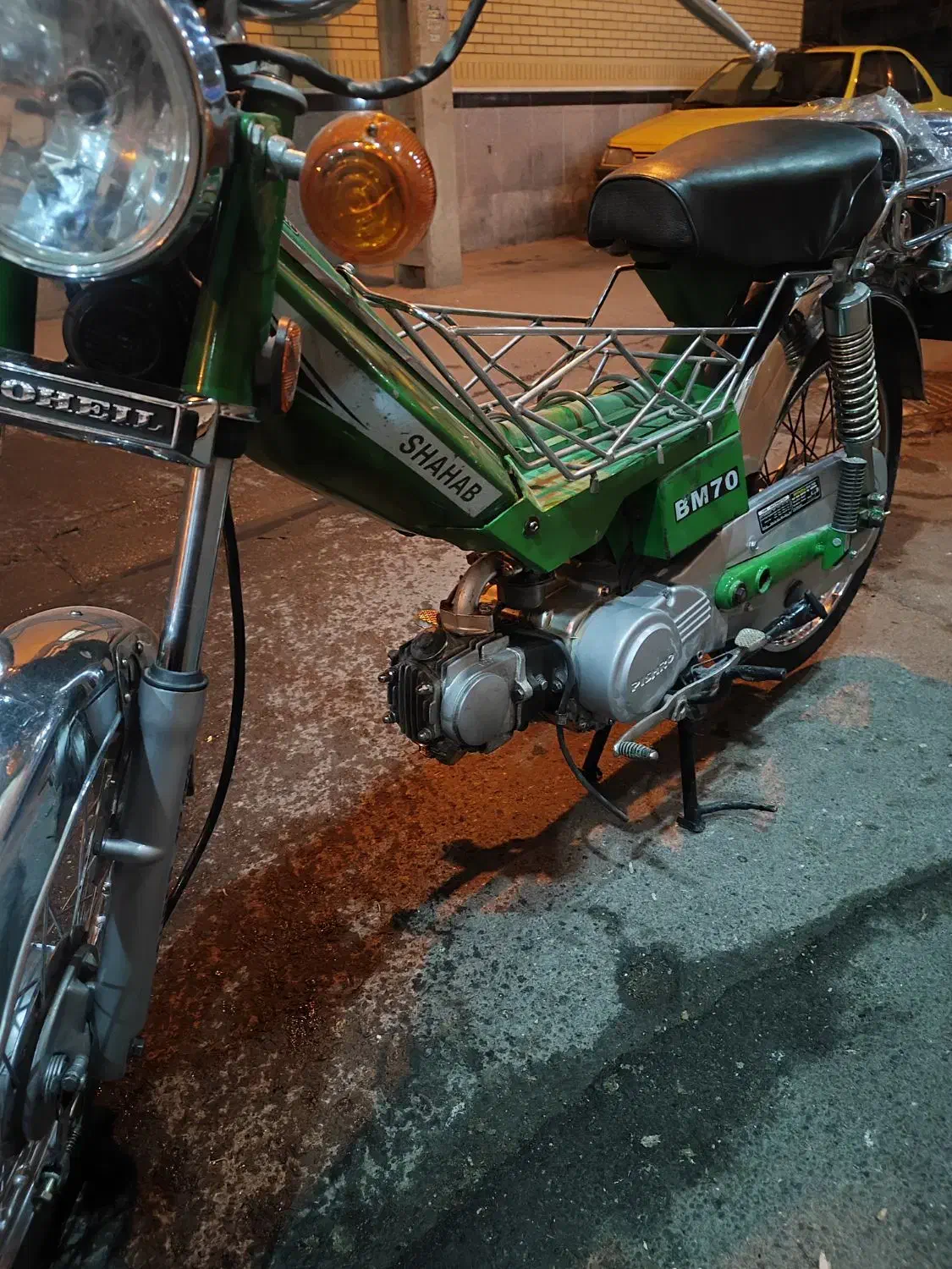 موتور هوندا ۷۰ مدل 82|موتورسیکلت|قم, هفت تیر|دیوار