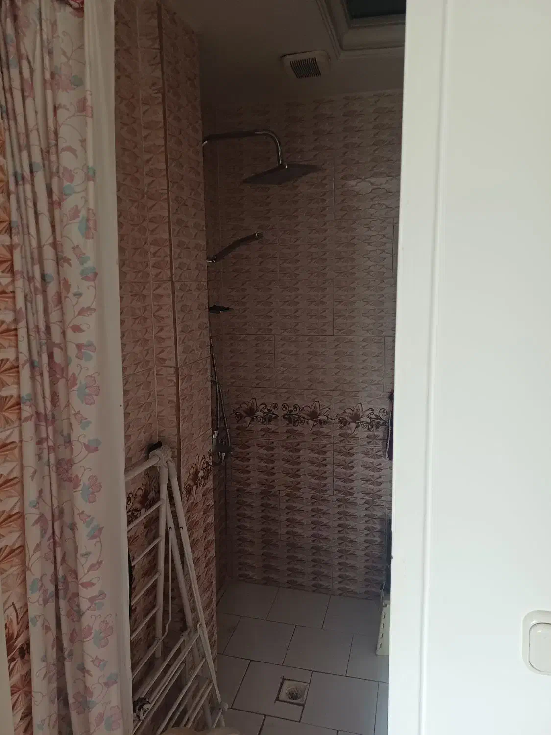 اپارتمان ۹۰ متری تک واحدی