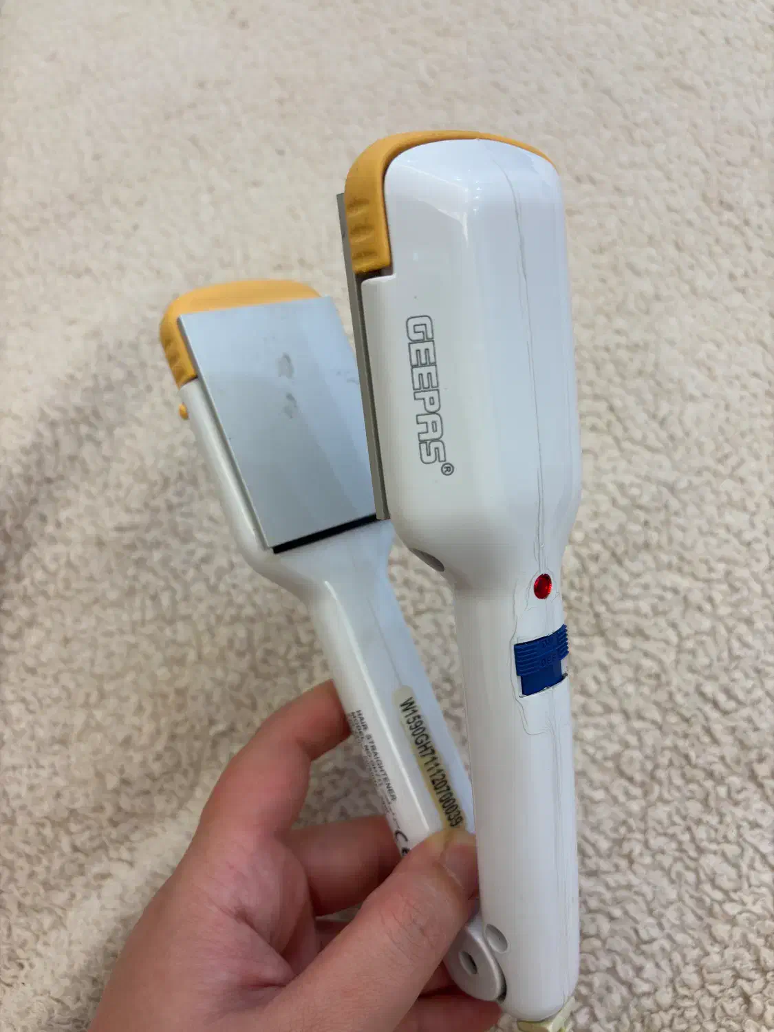 اتو مو چندکاره GEEPAS|آرایشی، بهداشتی، درمانی|رامسر, |دیوار