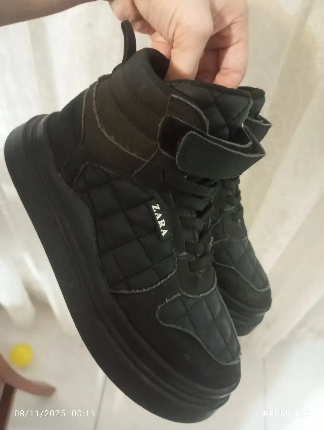 بوت بچگانه کفش کتونی|کفش و لباس بچه|ساری, |دیوار